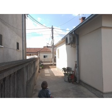 Podgorica - 320 m2 Land - 84 m2 House